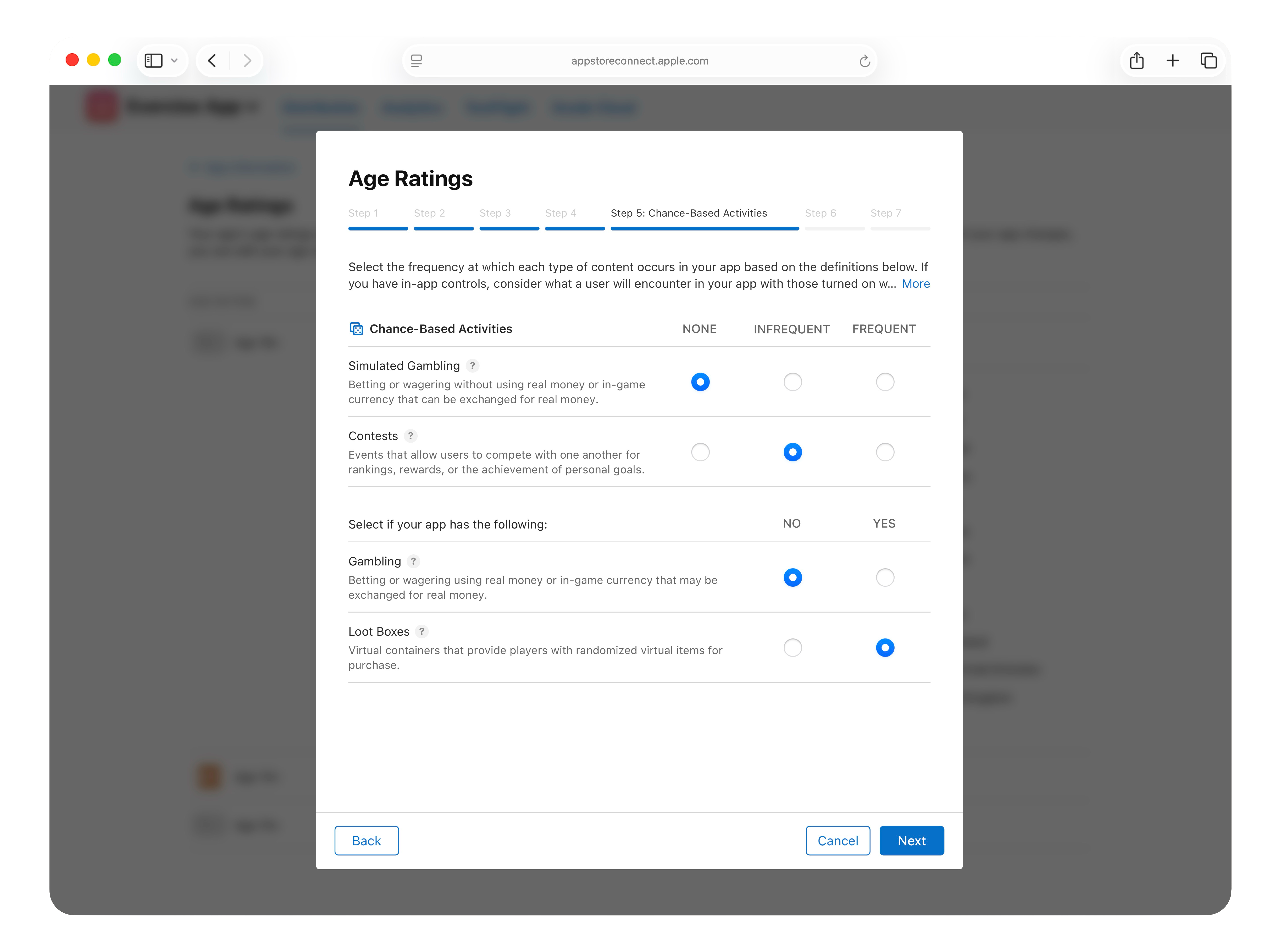“年龄分级”对话框的截屏，进度条标题为“第 5 步：基于概率的活动”。对话框中列出了各项基于概率的活动，例如“模拟赌博”和“竞赛”。可为每个选项选择“无”、“偶尔”或“频繁”。在“选择 App 是否包含以下内容：”下方，列出了“赌博”和“抽奖箱”两个选项，可分别选择“是”或“否”。“返回”按钮位于左下方，“取消”和“下一步”按钮位于右下方。