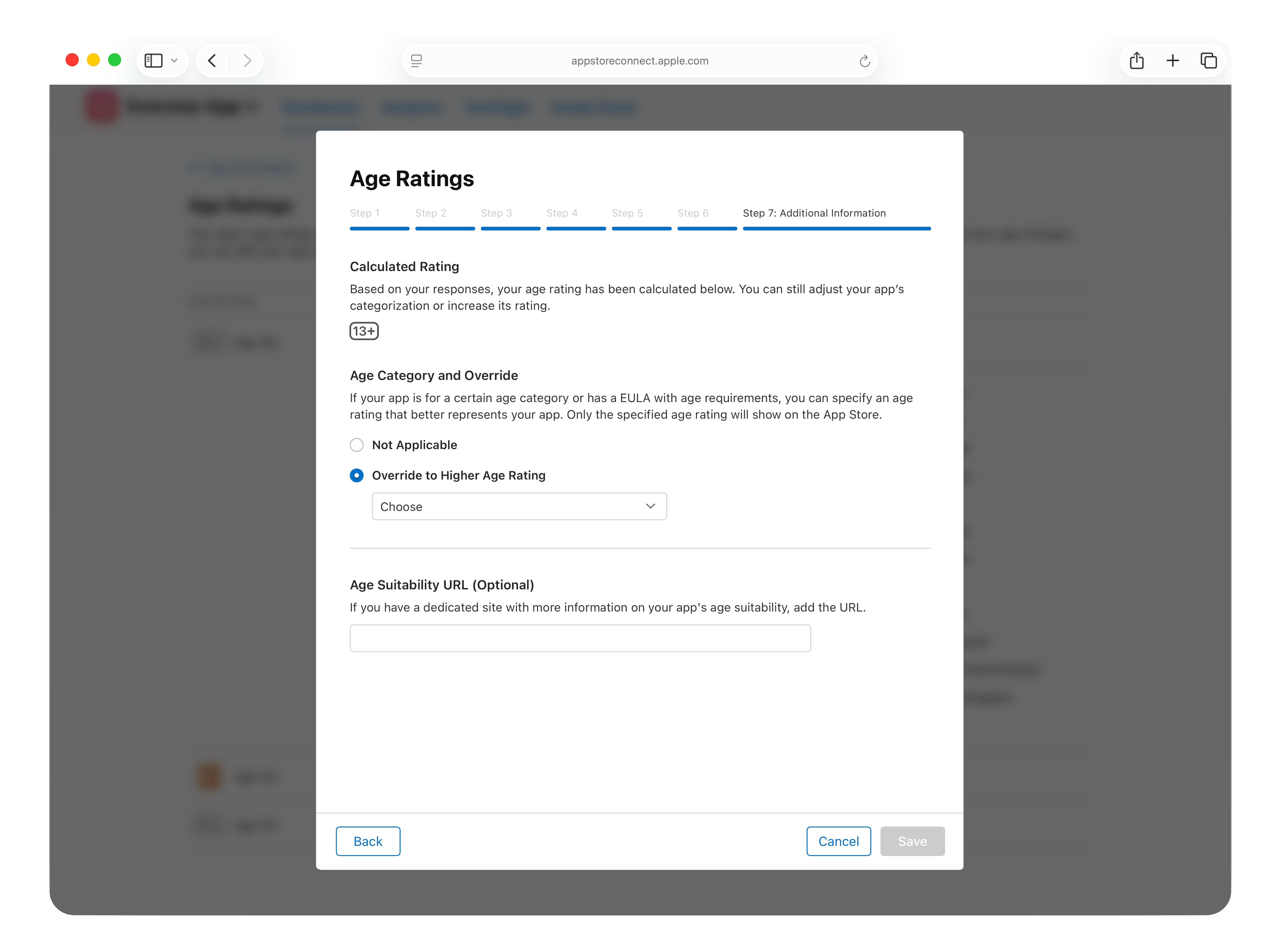 “年龄分级”对话框的截屏，进度条标题为“第 7 步：其他信息”。App 的“计算分级”显示为“13+”。“年龄类别与覆盖”部分列出了“不适用”和“覆盖至更高的年龄分级”两个选项。下方有一个文本框，用于输入“适龄 URL”，也可以不填写。“返回”按钮位于对话框的左下方，“取消”和“存储”按钮位于右下方。